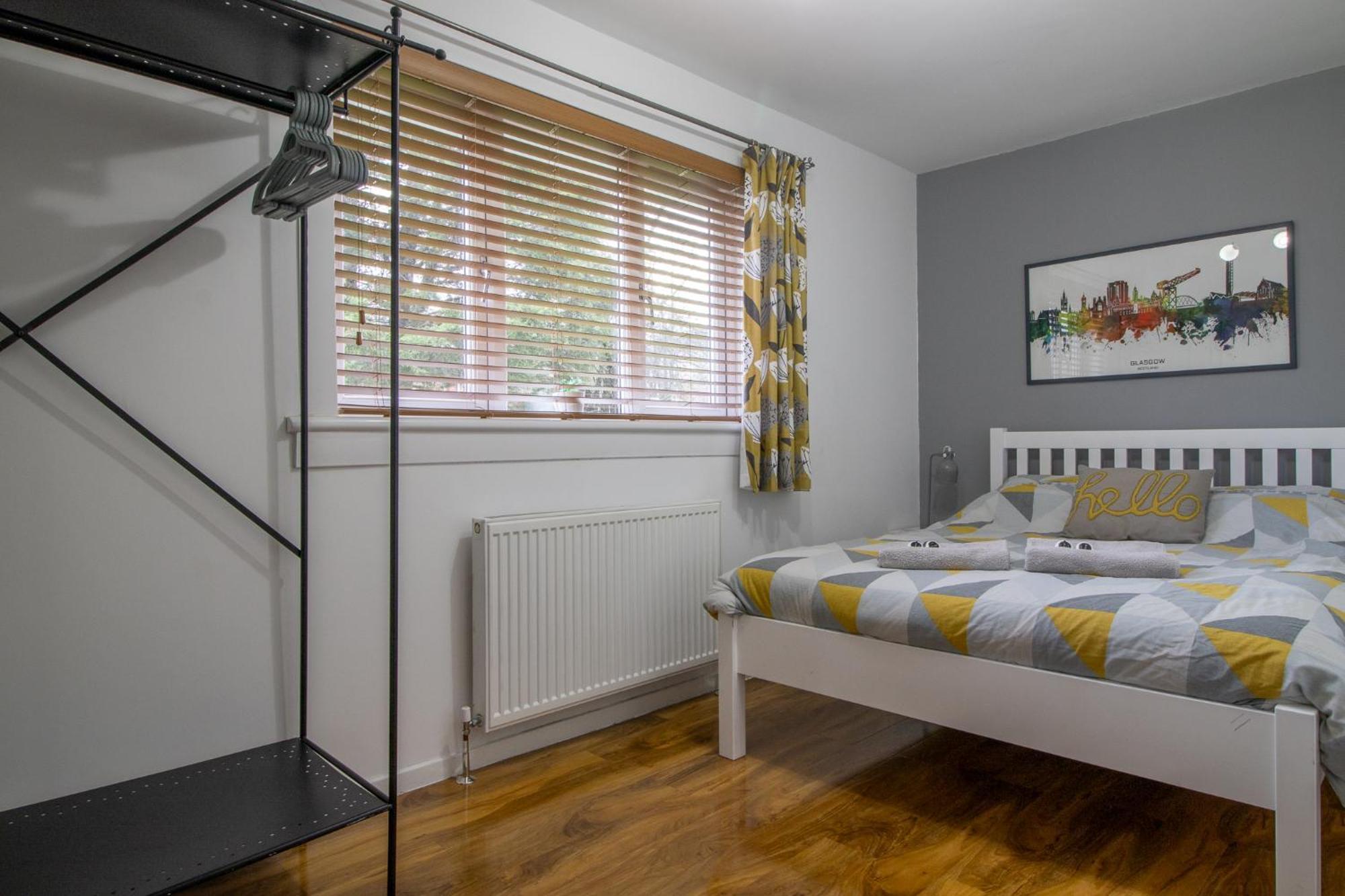 1 Bed Apartment Central Hamilton Free Wifi With Great Transport Links To Glasgow ภายนอก รูปภาพ